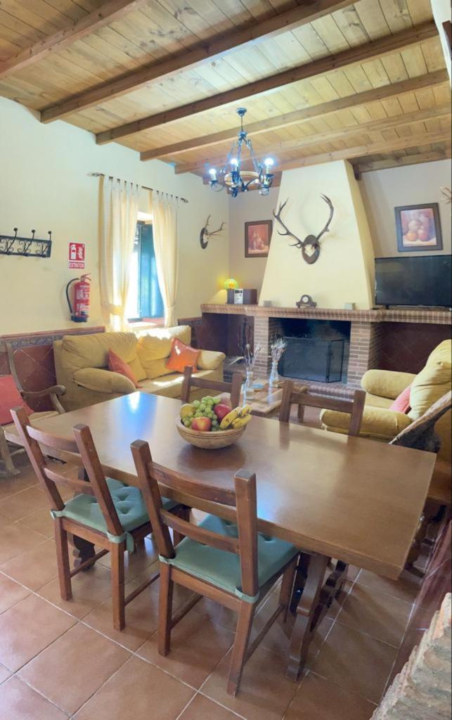Country house La Dehesilla Cazalla de la Sierra