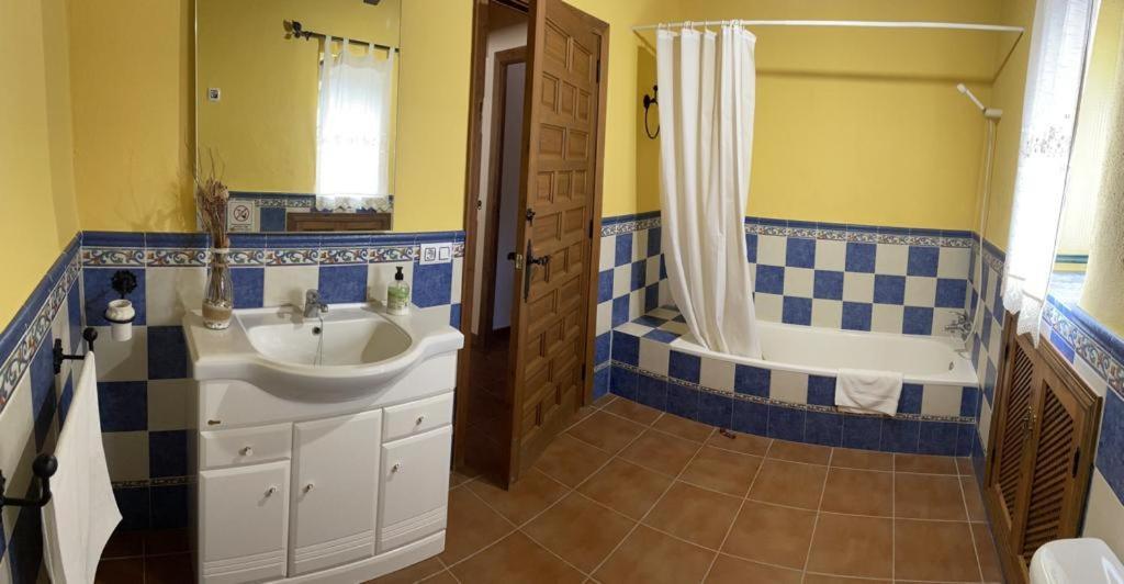 La Dehesilla Country house